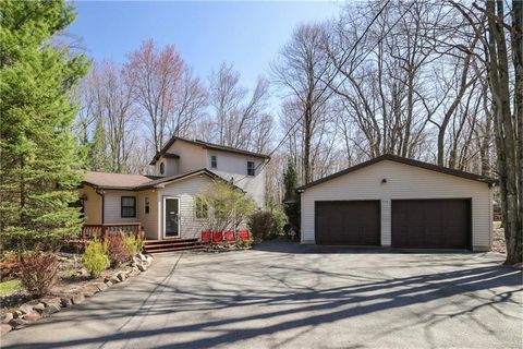 916 Old Stage Road, Towamensing Township, PA 18210 - #: 737142
