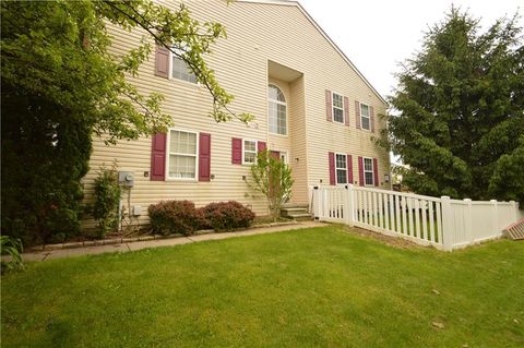 6827 Lincoln Drive, Lower Macungie Twp, PA 18062 - MLS#: 737818