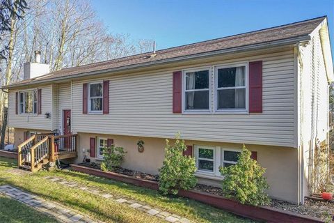 422 Scenic Drive, Chestnuthill Twp, PA 18210 - MLS#: 749284