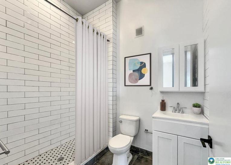 Phillipsburg, New Jersey 08865, United States, 2 Bedrooms Bedrooms, ,1 BathroomBathrooms,Residential,Active,146163