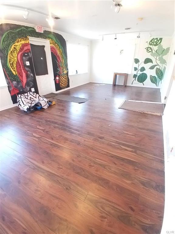 Green Lane Boro, Pennsylvania 18054, United States, 4 Bedrooms Bedrooms, ,3 BathroomsBathrooms,Residential,Active,37798