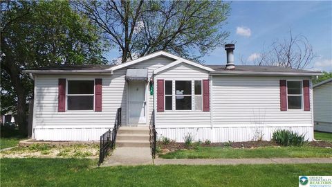 Photo of 15 Canterbury Court, Forks Twp, PA 18040 (MLS # 756794) Photo of 15 Canterbury Court, Forks Twp, PA 18040 (MLS # 756794)