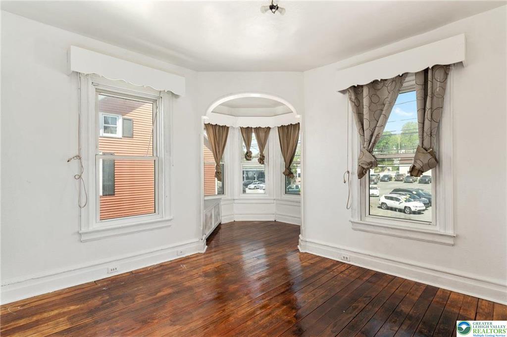 Upper Macungie Twp, Pennsylvania 18051, United States, 4 Bedrooms Bedrooms, ,2 BathroomsBathrooms,Residential,Active,120696