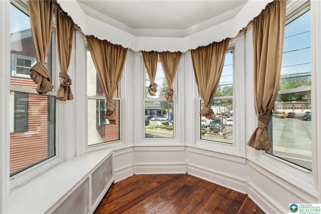 Upper Macungie Twp, Pennsylvania 18051, United States, 4 Bedrooms Bedrooms, ,2 BathroomsBathrooms,Residential,Active,120696