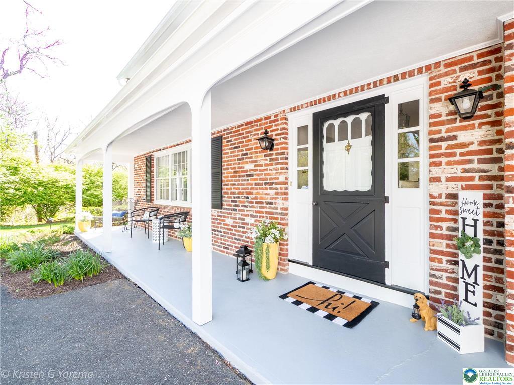 Lower Macungie Twp, Pennsylvania 18103, United States, 5 Bedrooms Bedrooms, ,3 BathroomsBathrooms,Residential,Active,124456