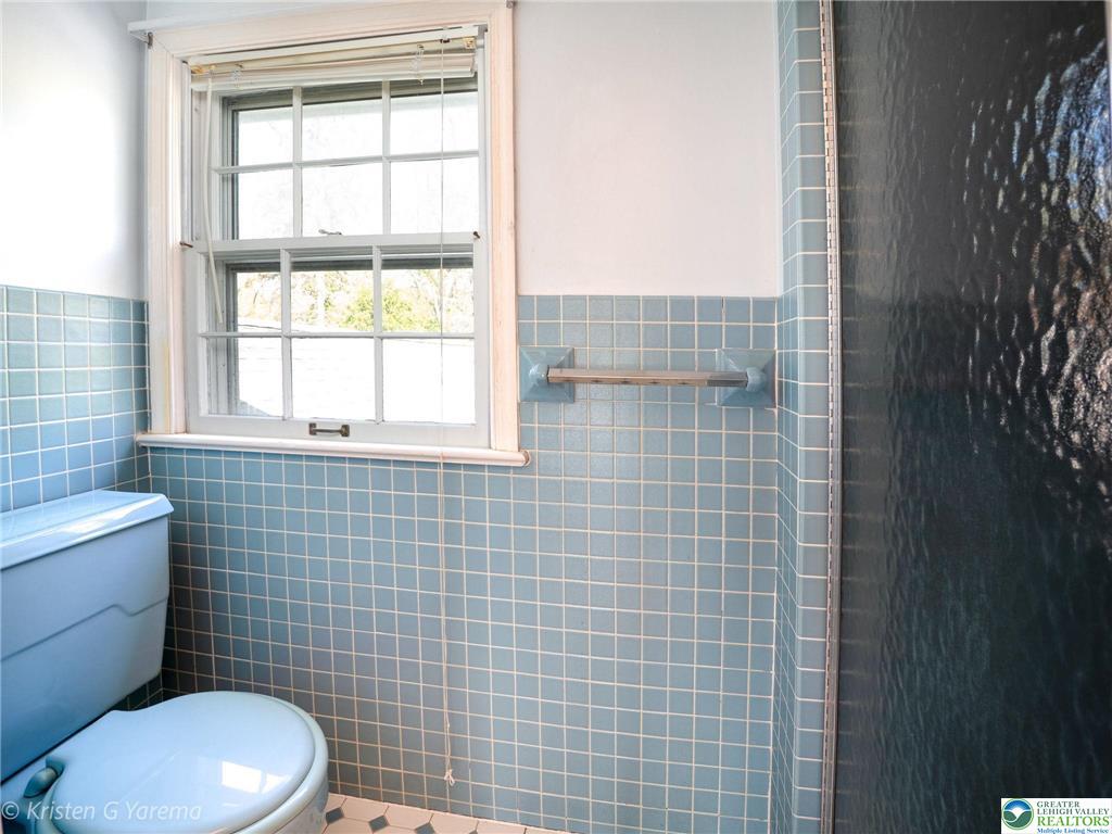 Lower Macungie Twp, Pennsylvania 18103, United States, 5 Bedrooms Bedrooms, ,3 BathroomsBathrooms,Residential,Active,124456