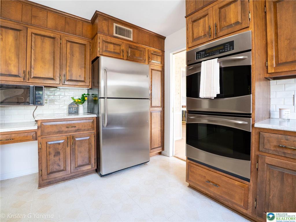 Lower Macungie Twp, Pennsylvania 18103, United States, 5 Bedrooms Bedrooms, ,3 BathroomsBathrooms,Residential,Active,124456