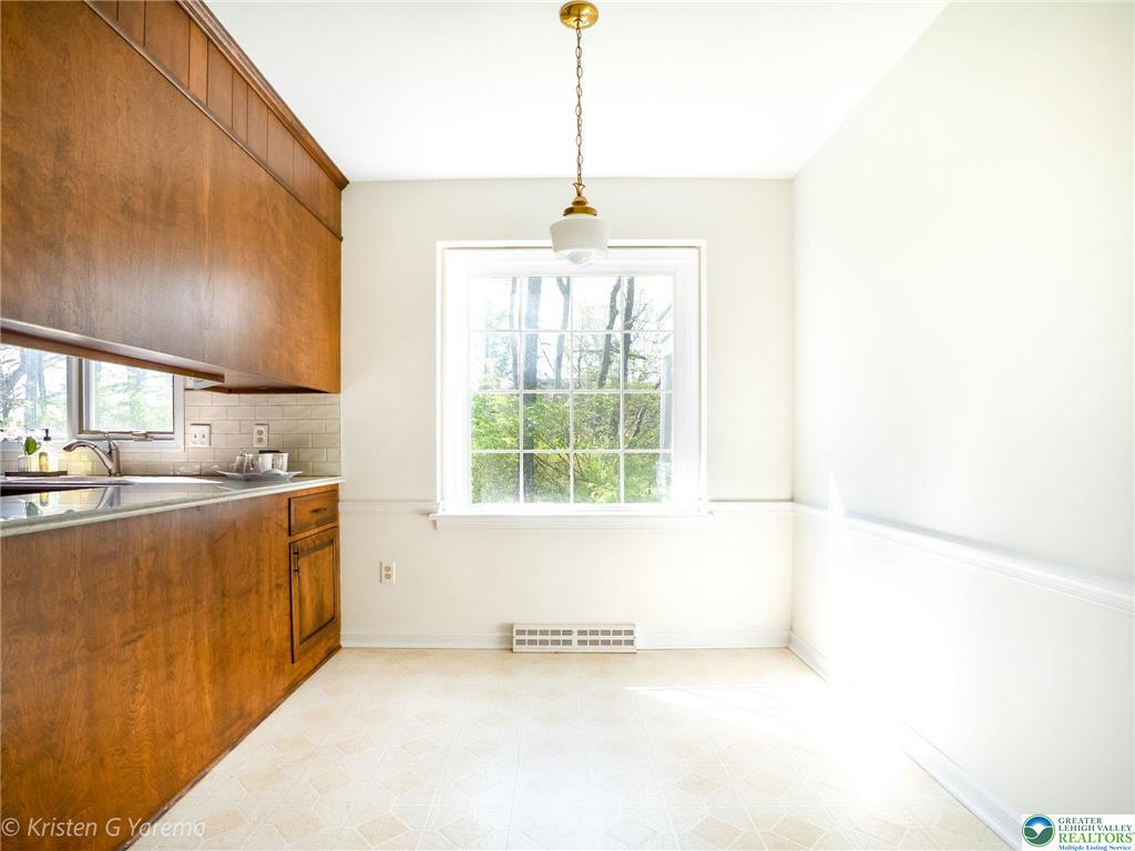 Lower Macungie Twp, Pennsylvania 18103, United States, 5 Bedrooms Bedrooms, ,3 BathroomsBathrooms,Residential,Active,124456