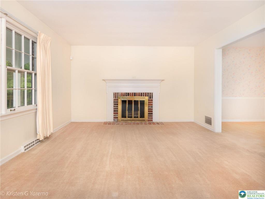 Lower Macungie Twp, Pennsylvania 18103, United States, 5 Bedrooms Bedrooms, ,3 BathroomsBathrooms,Residential,Active,124456