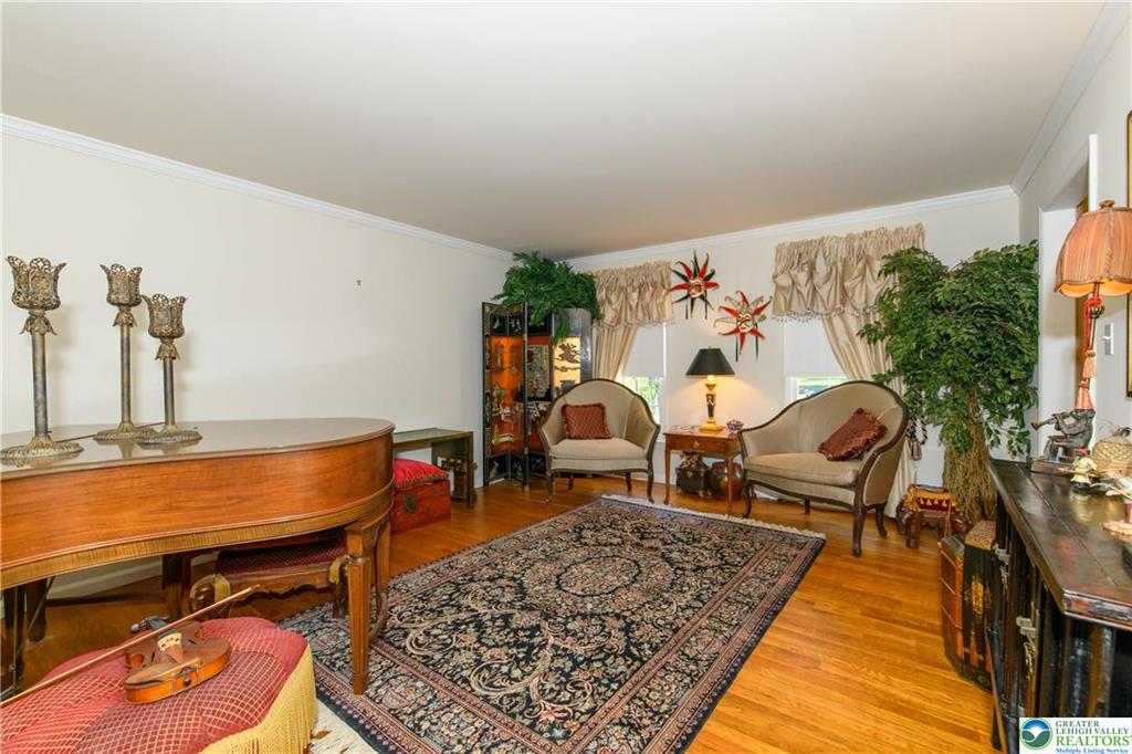 Lower Macungie Twp, Pennsylvania 18106, United States, 4 Bedrooms Bedrooms, ,3 BathroomsBathrooms,Residential,Pending,136634