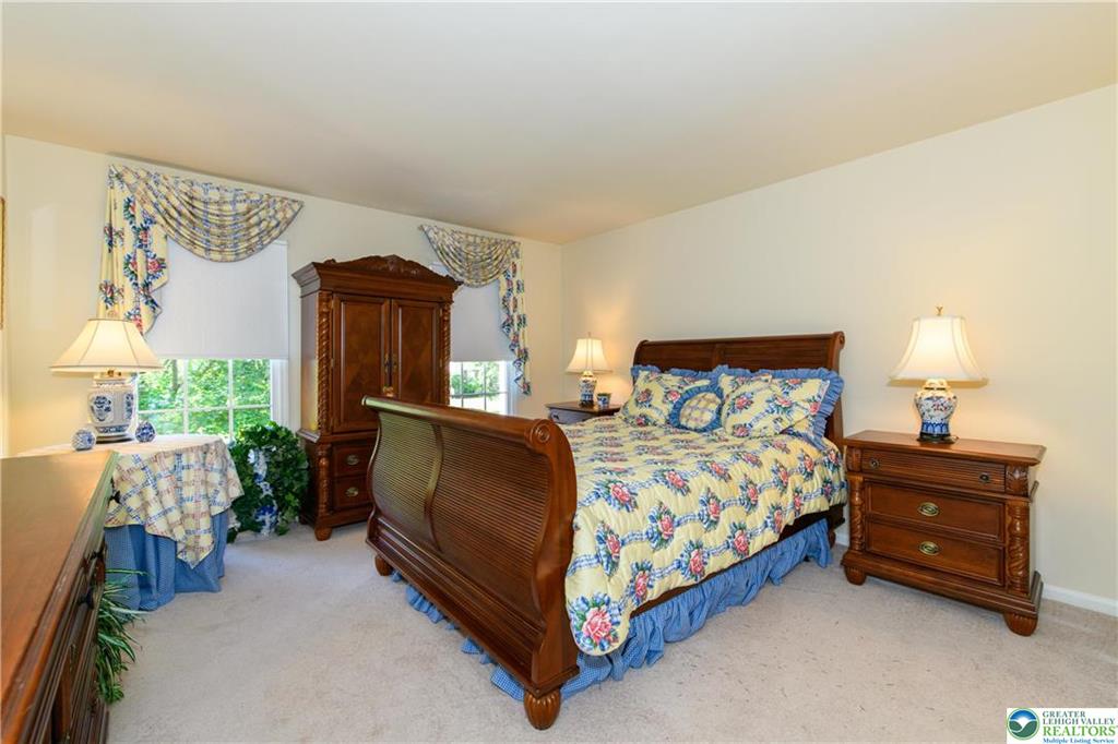 Lower Macungie Twp, Pennsylvania 18106, United States, 4 Bedrooms Bedrooms, ,3 BathroomsBathrooms,Residential,Pending,136634