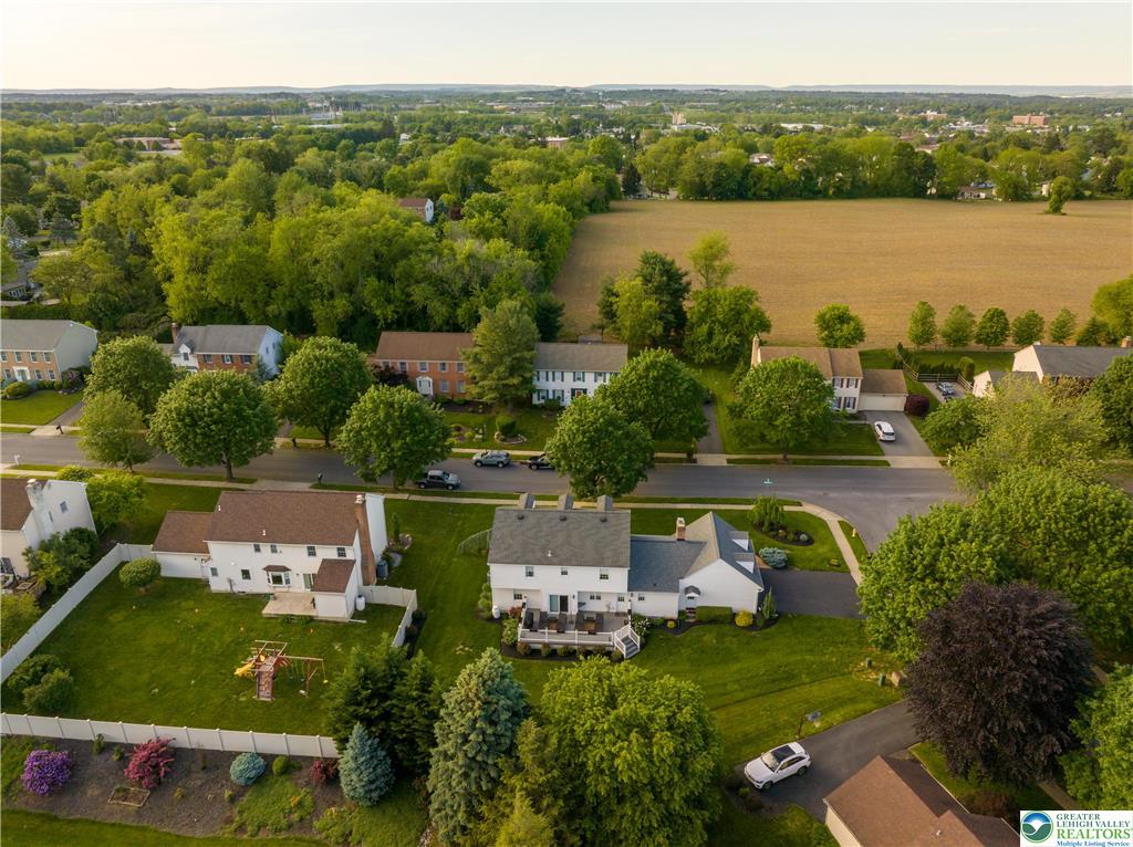 Lower Macungie Twp, Pennsylvania 18106, United States, 4 Bedrooms Bedrooms, ,3 BathroomsBathrooms,Residential,Pending,136634