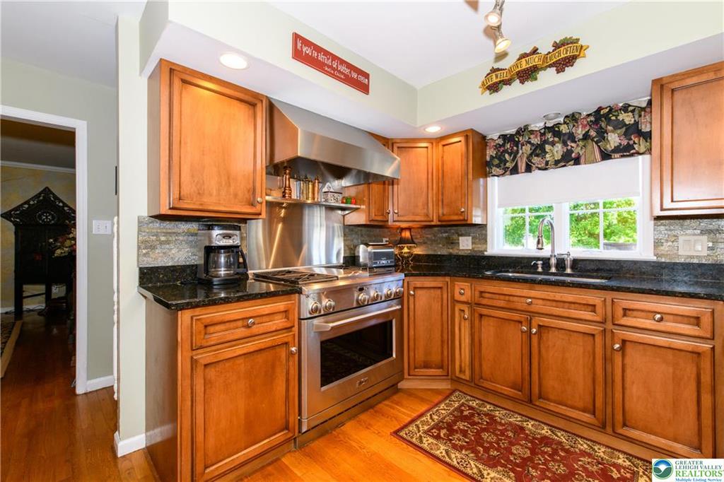 Lower Macungie Twp, Pennsylvania 18106, United States, 4 Bedrooms Bedrooms, ,3 BathroomsBathrooms,Residential,Pending,136634