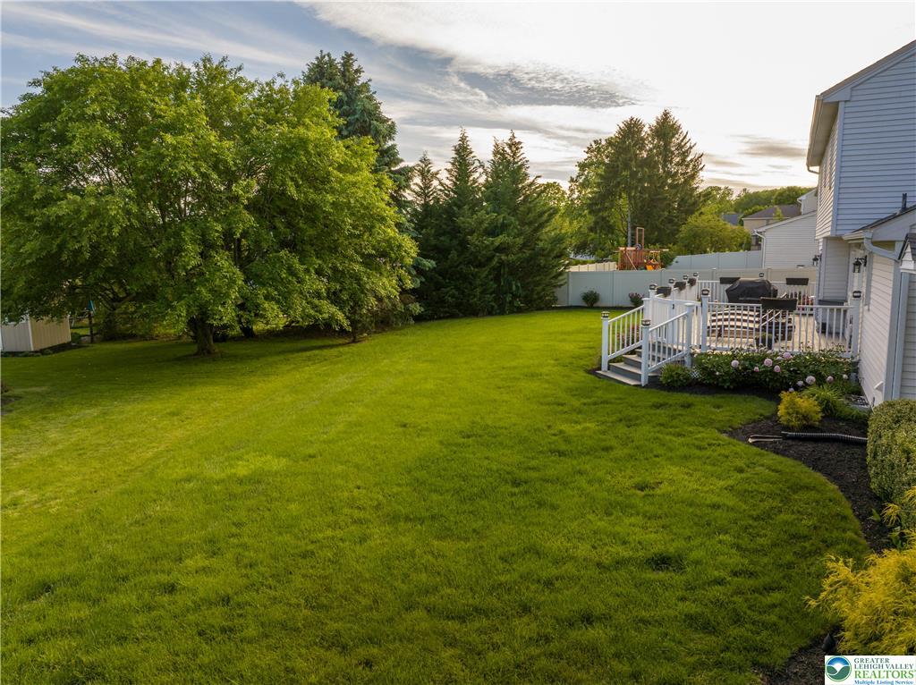 Lower Macungie Twp, Pennsylvania 18106, United States, 4 Bedrooms Bedrooms, ,3 BathroomsBathrooms,Residential,Pending,136634