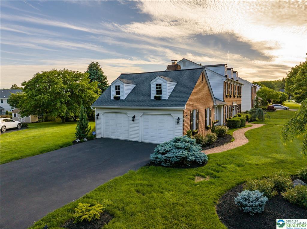 Lower Macungie Twp, Pennsylvania 18106, United States, 4 Bedrooms Bedrooms, ,3 BathroomsBathrooms,Residential,Pending,136634