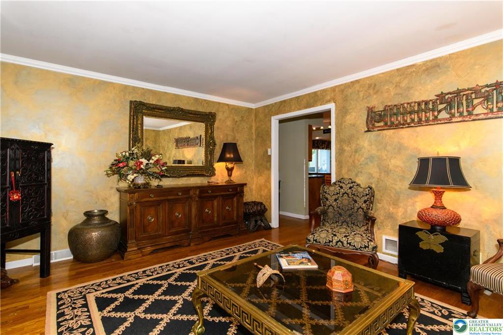 Lower Macungie Twp, Pennsylvania 18106, United States, 4 Bedrooms Bedrooms, ,3 BathroomsBathrooms,Residential,Pending,136634