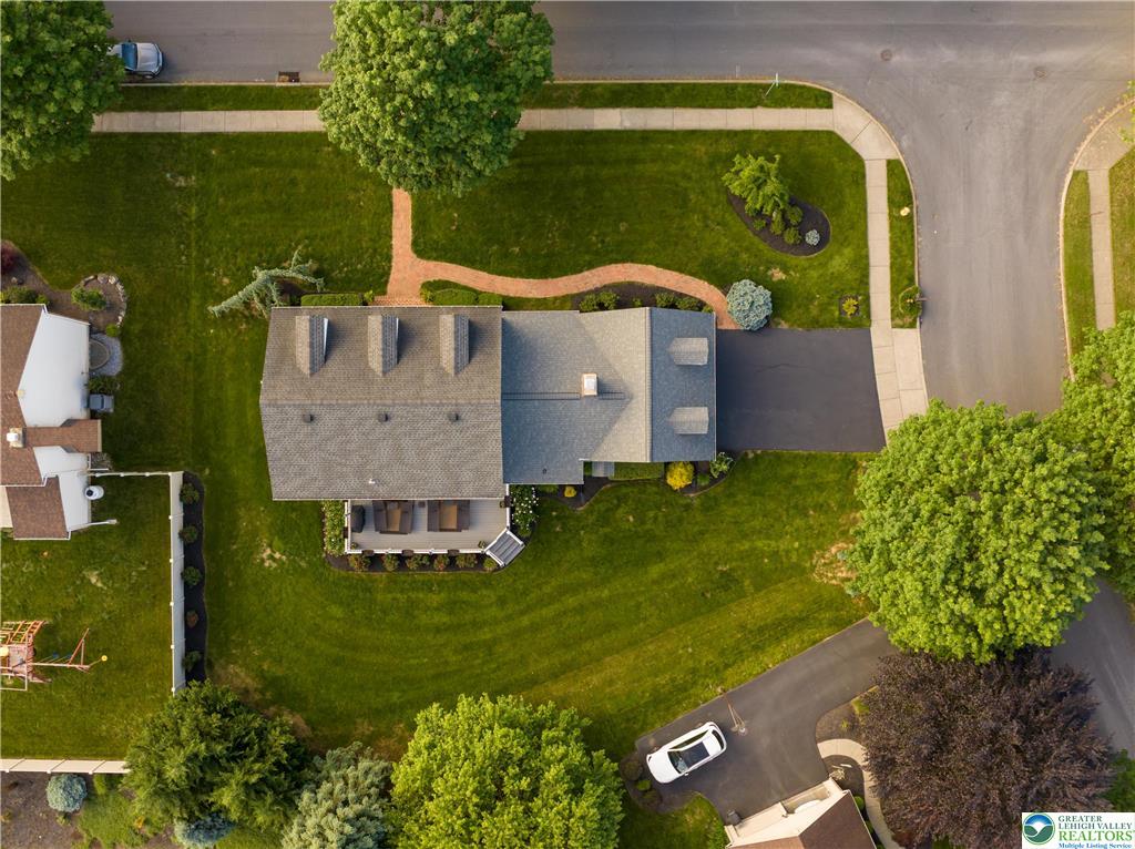 Lower Macungie Twp, Pennsylvania 18106, United States, 4 Bedrooms Bedrooms, ,3 BathroomsBathrooms,Residential,Pending,136634