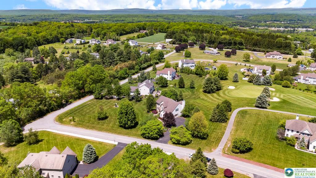 Eldred Twp, Pennsylvania 18058, United States, 4 Bedrooms Bedrooms, ,3 BathroomsBathrooms,Residential,Active,138319