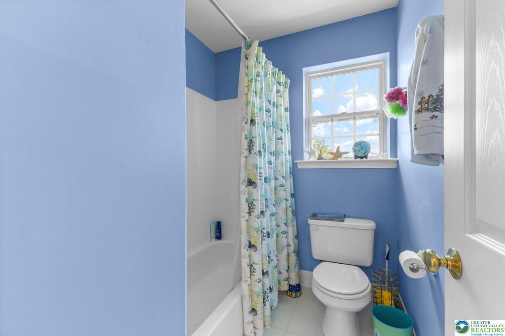 Eldred Twp, Pennsylvania 18058, United States, 4 Bedrooms Bedrooms, ,3 BathroomsBathrooms,Residential,Active,138319