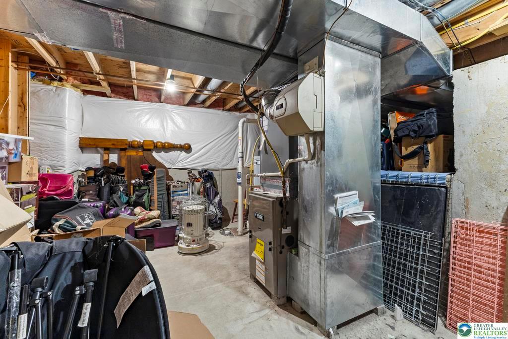 Eldred Twp, Pennsylvania 18058, United States, 4 Bedrooms Bedrooms, ,3 BathroomsBathrooms,Residential,Active,138319