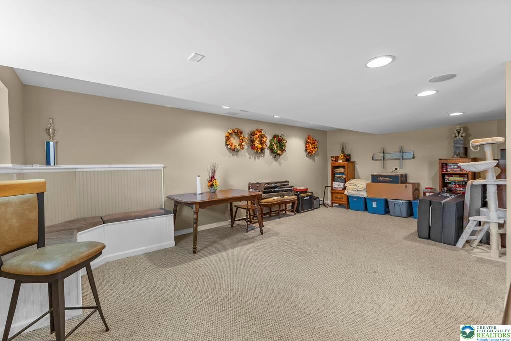 Eldred Twp, Pennsylvania 18058, United States, 4 Bedrooms Bedrooms, ,3 BathroomsBathrooms,Residential,Active,138319