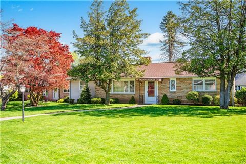 12 Old Orchard Drive, Palmer Twp, PA 18045 - MLS#: 736277