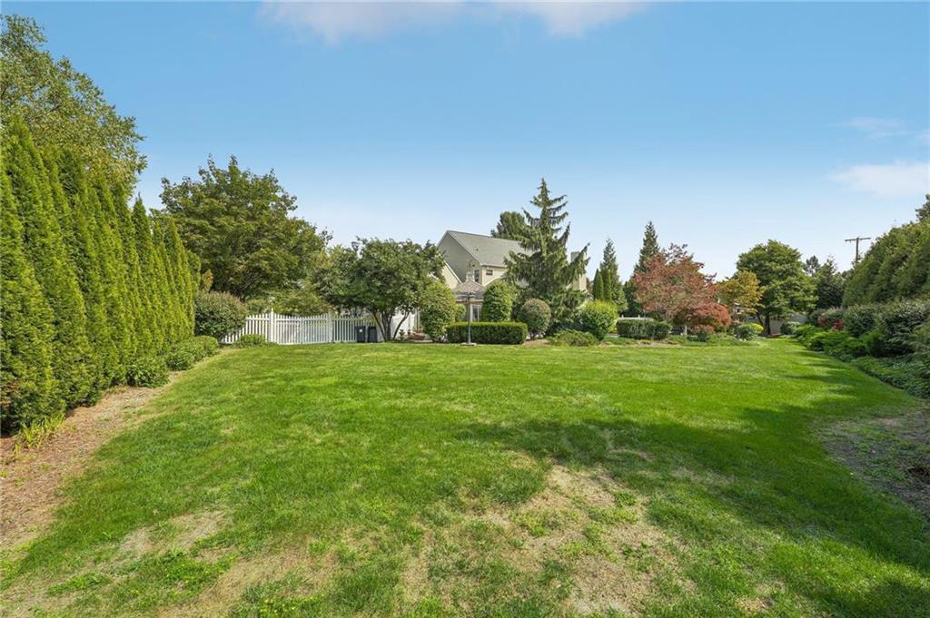 Allentown City, Pennsylvania 18104, United States, 4 Bedrooms Bedrooms, ,3 BathroomsBathrooms,Residential,Pending,19233