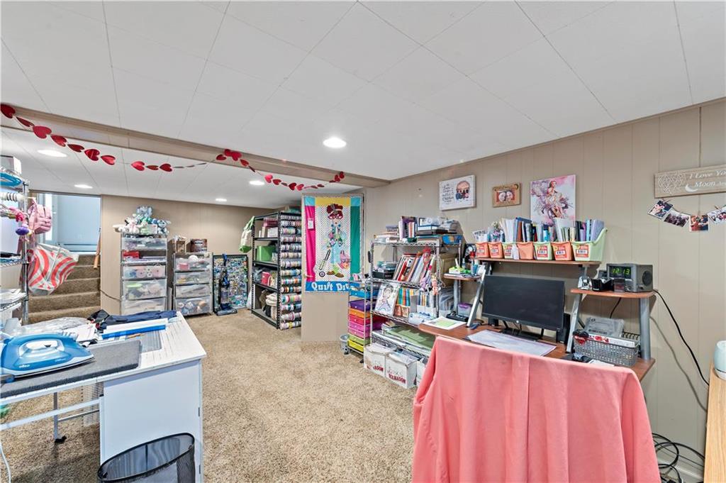 Luzerne County, Pennsylvania 18202, United States, 4 Bedrooms Bedrooms, ,2 BathroomsBathrooms,Residential,Pending,6150