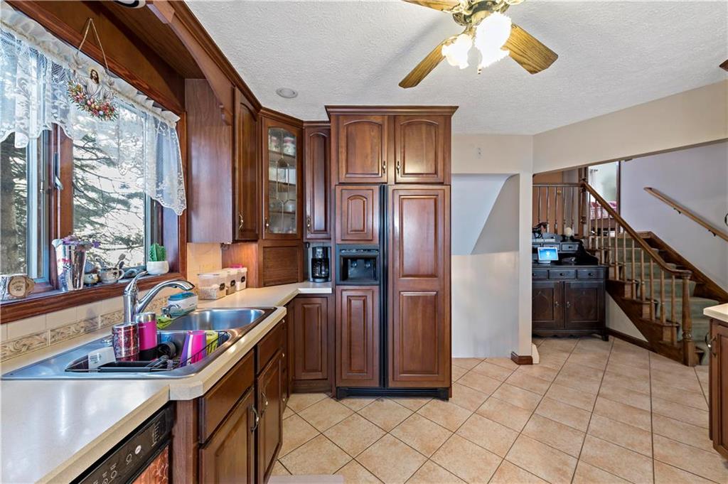 Luzerne County, Pennsylvania 18202, United States, 4 Bedrooms Bedrooms, ,2 BathroomsBathrooms,Residential,Pending,6150