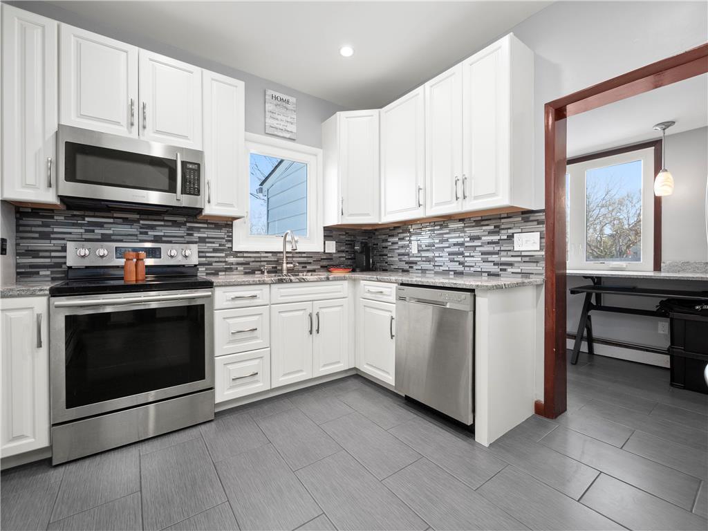 Quakertown Boro, Pennsylvania 18951, United States, 3 Bedrooms Bedrooms, ,2 BathroomsBathrooms,Residential,Pending,6445