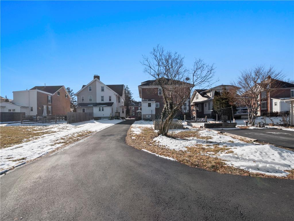 Quakertown Boro, Pennsylvania 18951, United States, 3 Bedrooms Bedrooms, ,2 BathroomsBathrooms,Residential,Pending,6445