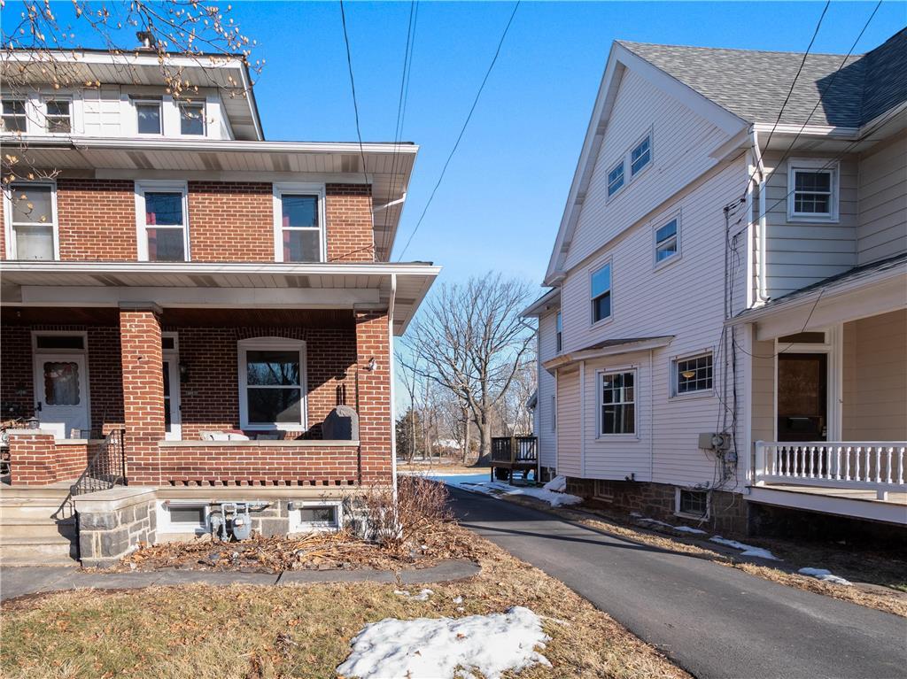 Quakertown Boro, Pennsylvania 18951, United States, 3 Bedrooms Bedrooms, ,2 BathroomsBathrooms,Residential,Pending,6445