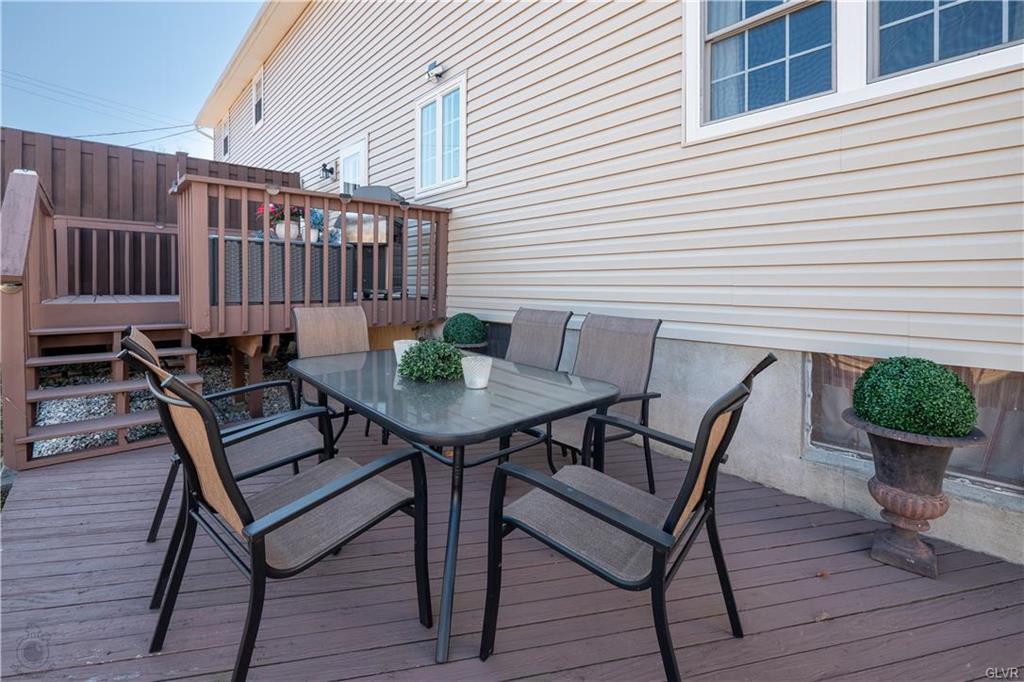 Coopersburg Borough, Pennsylvania 18036, United States, 3 Bedrooms Bedrooms, ,2 BathroomsBathrooms,Residential,Pending,91484