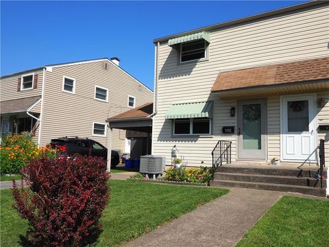 1352 Greenview Drive, Bethlehem City, PA 18018 - MLS#: 744232