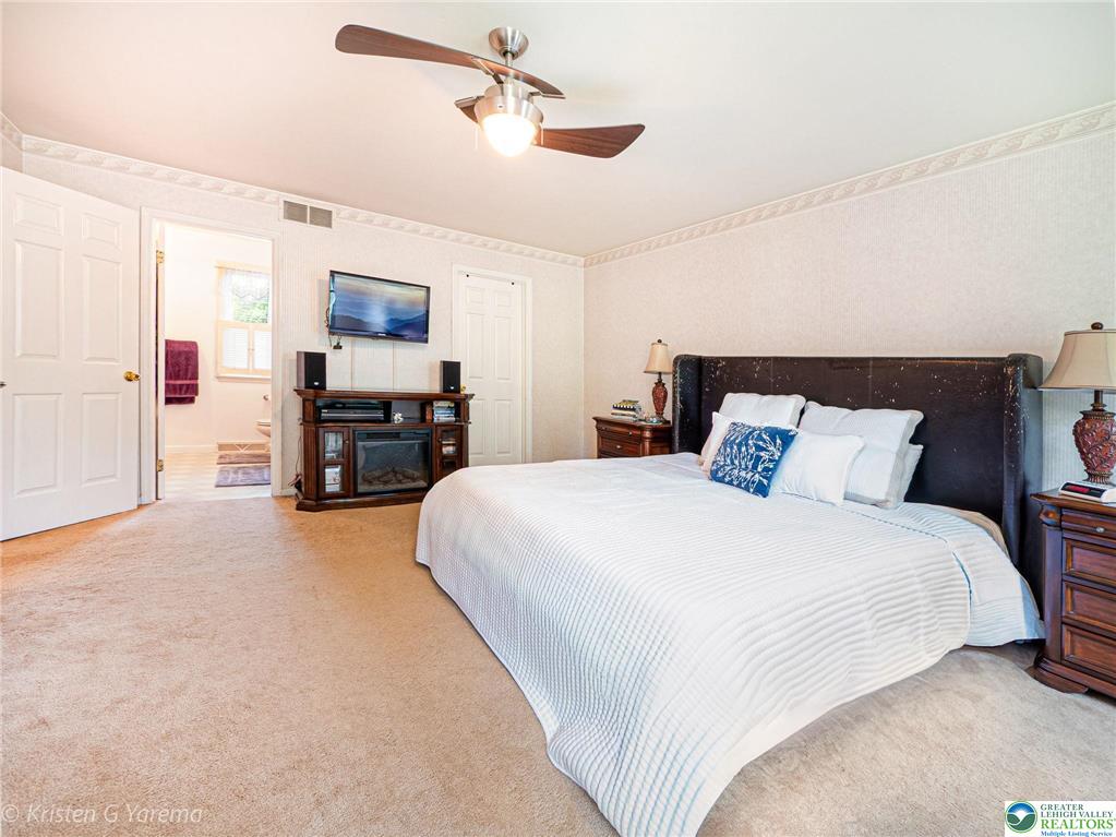 Lower Macungie Twp, Pennsylvania 18106, United States, 4 Bedrooms Bedrooms, ,3 BathroomsBathrooms,Residential,Pending,145941