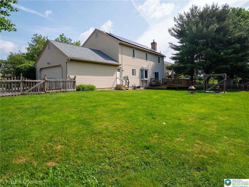 Lower Macungie Twp, Pennsylvania 18106, United States, 4 Bedrooms Bedrooms, ,3 BathroomsBathrooms,Residential,Pending,145941