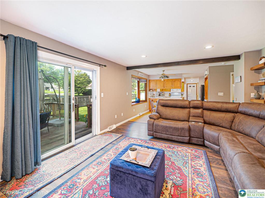 Lower Macungie Twp, Pennsylvania 18106, United States, 4 Bedrooms Bedrooms, ,3 BathroomsBathrooms,Residential,Pending,145941