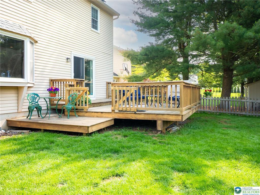 Lower Macungie Twp, Pennsylvania 18106, United States, 4 Bedrooms Bedrooms, ,3 BathroomsBathrooms,Residential,Pending,145941