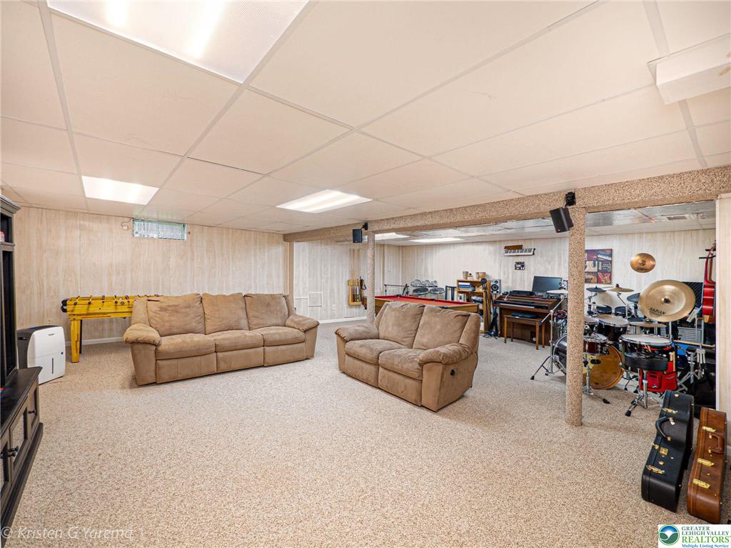 Lower Macungie Twp, Pennsylvania 18106, United States, 4 Bedrooms Bedrooms, ,3 BathroomsBathrooms,Residential,Pending,145941