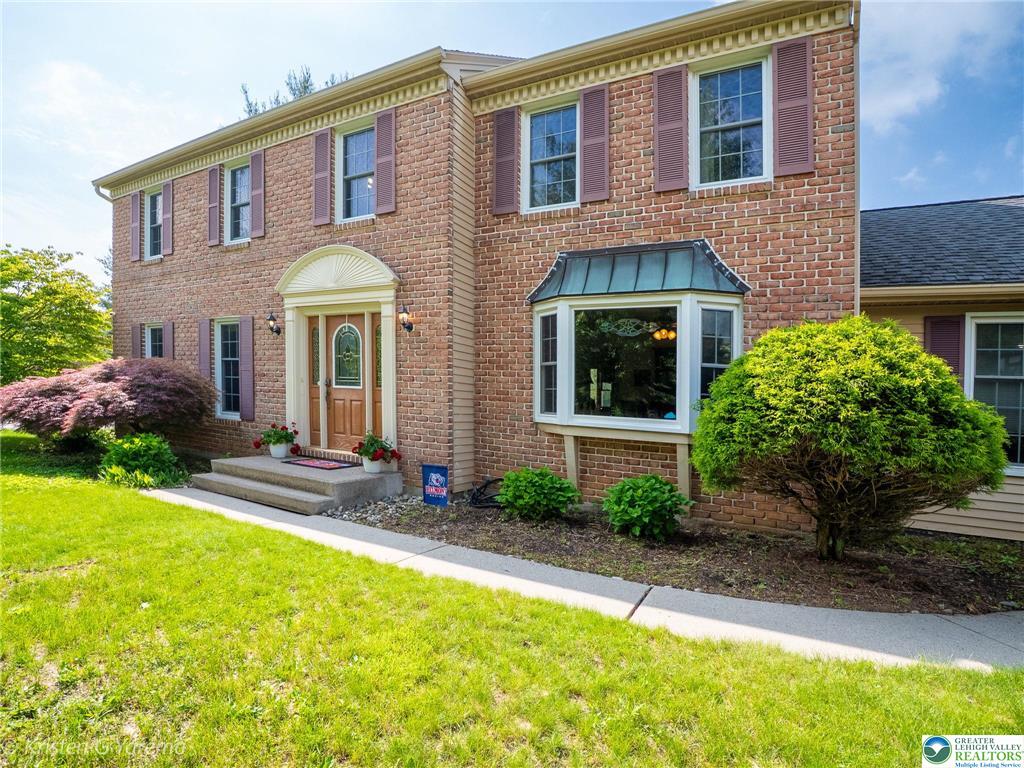 Lower Macungie Twp, Pennsylvania 18106, United States, 4 Bedrooms Bedrooms, ,3 BathroomsBathrooms,Residential,Pending,145941