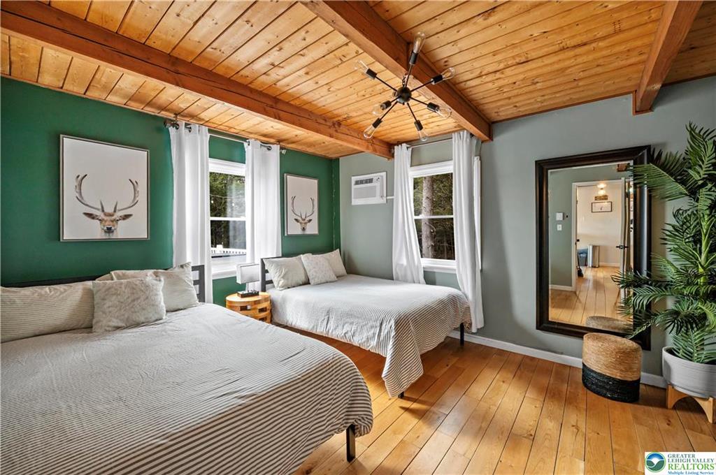 Coolbaugh Twp, Pennsylvania 18466, United States, 3 Bedrooms Bedrooms, ,2 BathroomsBathrooms,Residential,Active,99128