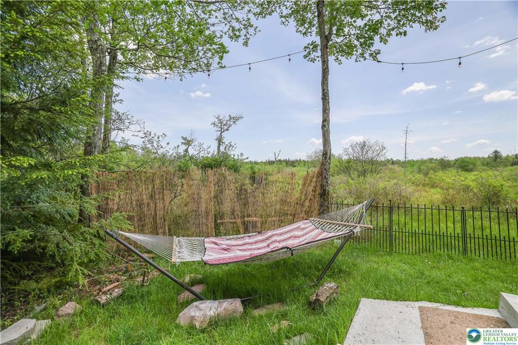 Coolbaugh Twp, Pennsylvania 18466, United States, 3 Bedrooms Bedrooms, ,2 BathroomsBathrooms,Residential,Active,99128