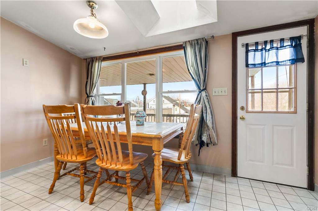 Coplay Borough, Pennsylvania 18037, United States, 3 Bedrooms Bedrooms, ,1 BathroomBathrooms,Residential,Pending,78038