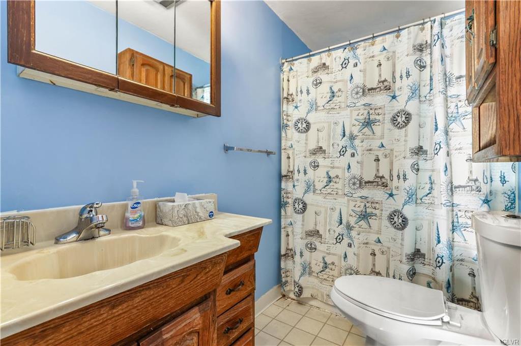 Coplay Borough, Pennsylvania 18037, United States, 3 Bedrooms Bedrooms, ,1 BathroomBathrooms,Residential,Pending,78038