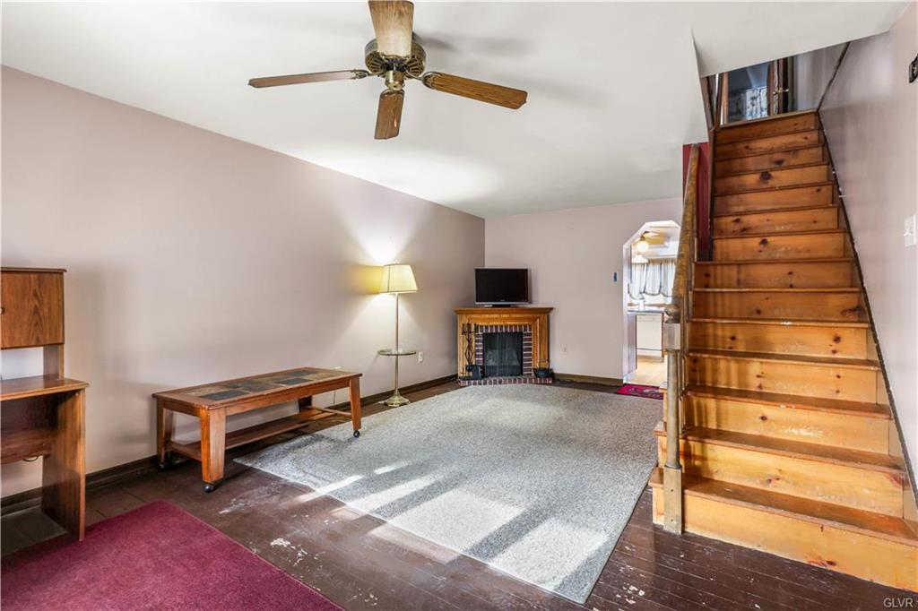 Coplay Borough, Pennsylvania 18037, United States, 3 Bedrooms Bedrooms, ,1 BathroomBathrooms,Residential,Pending,78038