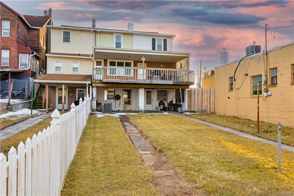 Coplay Borough, Pennsylvania 18037, United States, 3 Bedrooms Bedrooms, ,1 BathroomBathrooms,Residential,Pending,78038