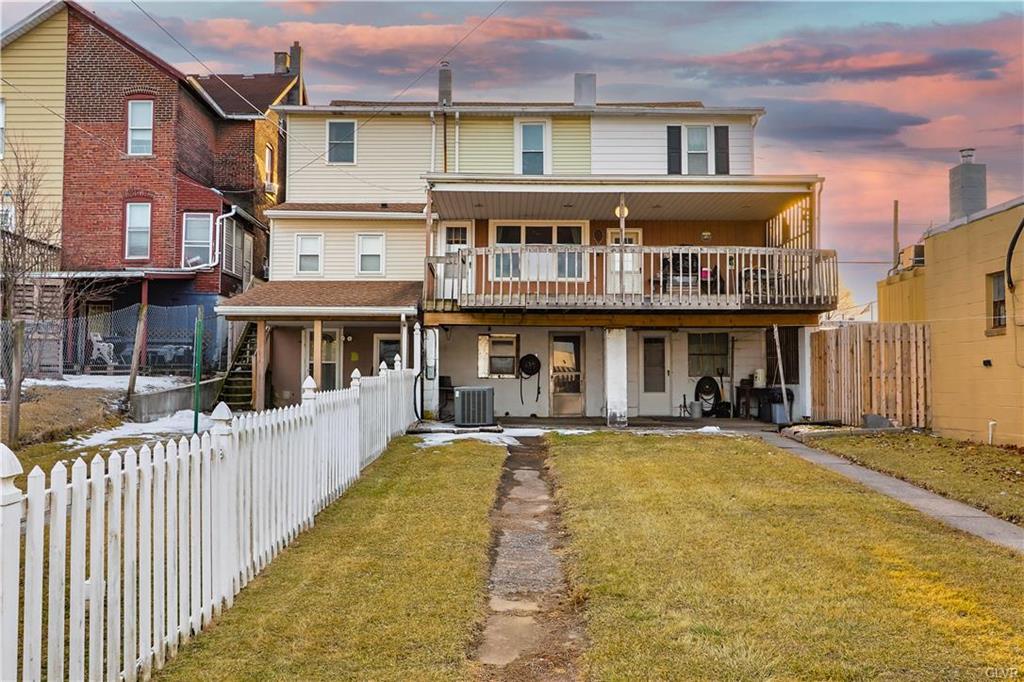 Coplay Borough, Pennsylvania 18037, United States, 3 Bedrooms Bedrooms, ,1 BathroomBathrooms,Residential,Pending,78038