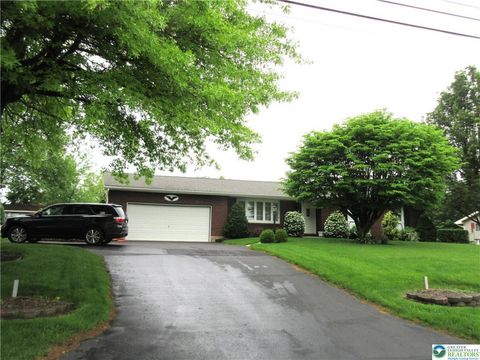 4596 Steuben Rd, Lower Nazareth Twp, PA 18020 - MLS#: 757591