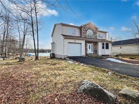 Photo of 2513 Waterfront Drive, Tobyhanna Twp, PA 18466 (MLS # 749088) Photo of 2513 Waterfront Drive, Tobyhanna Twp, PA 18466 (MLS # 749088)