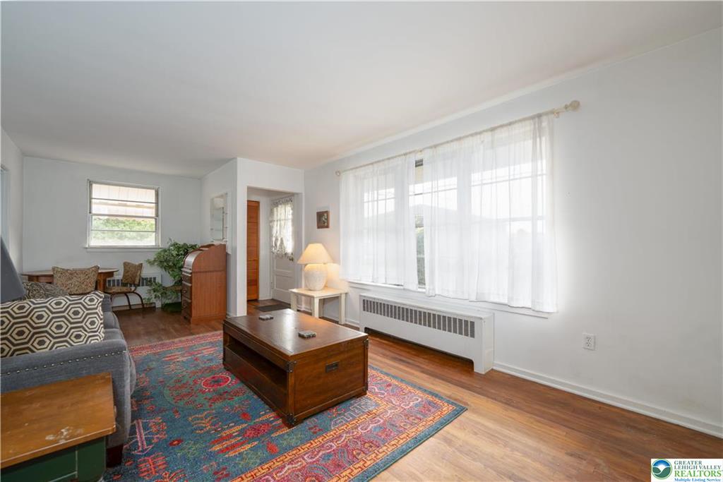 Allentown City, Pennsylvania 18104, United States, 2 Bedrooms Bedrooms, ,1 BathroomBathrooms,Residential,Pending,144708